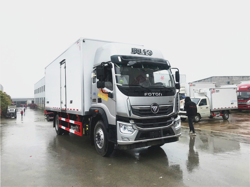福田奧鈴大黃蜂6.8米冷藏車