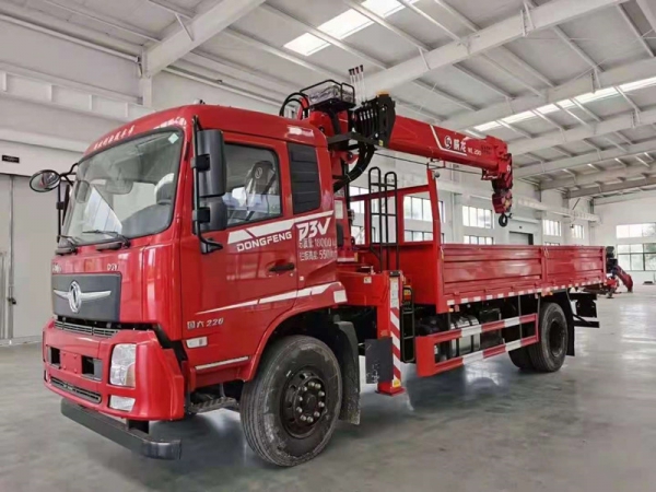 東風(fēng)暢行D3V單橋隨車吊