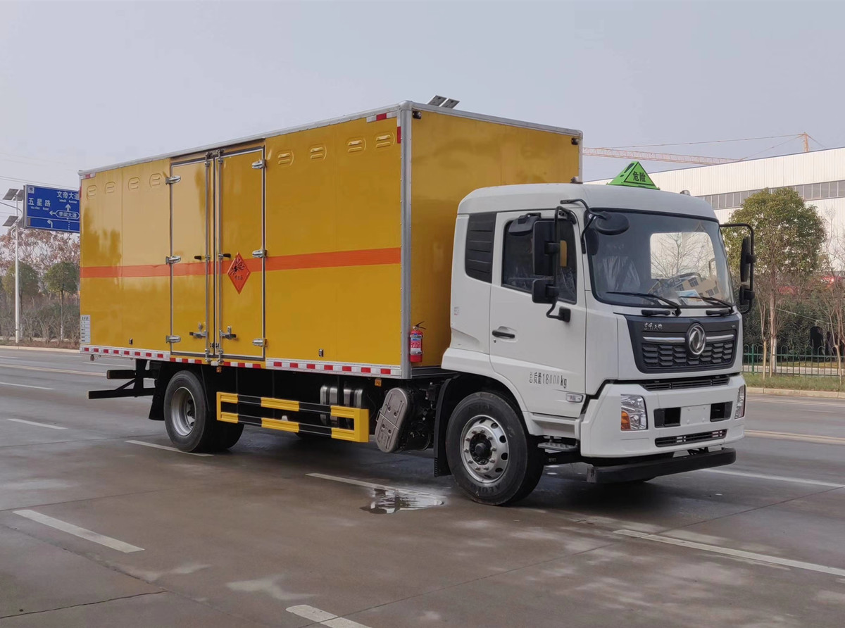 東風(fēng)天錦 10噸爆破器材運輸車